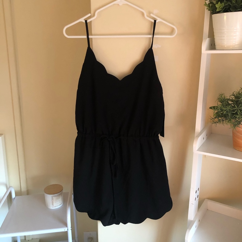 MOVING SALE🏡 Lulus Romper